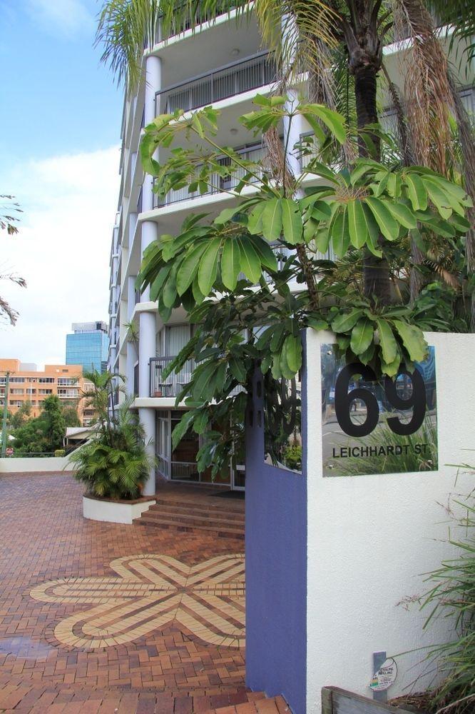 Spring Hill Centrepoint * Brisbane