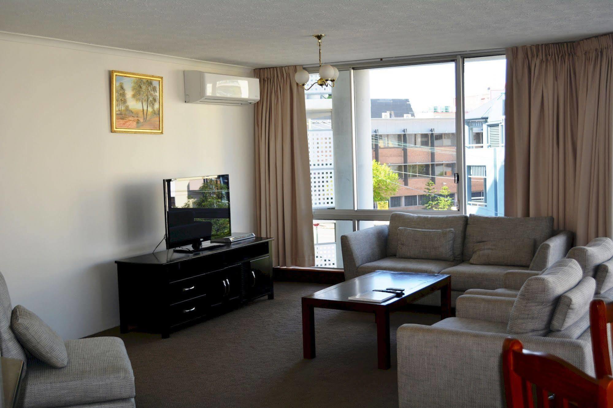 Spring Hill Centrepoint *